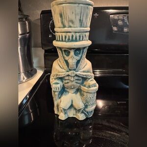 Trader Sam's Grog Grotto Hatbox Ghost Tiki Mug 2nd Edition Teal Disney World WDW